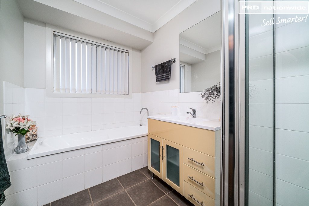 1/1 Grinton Avenue ASHMONT 7