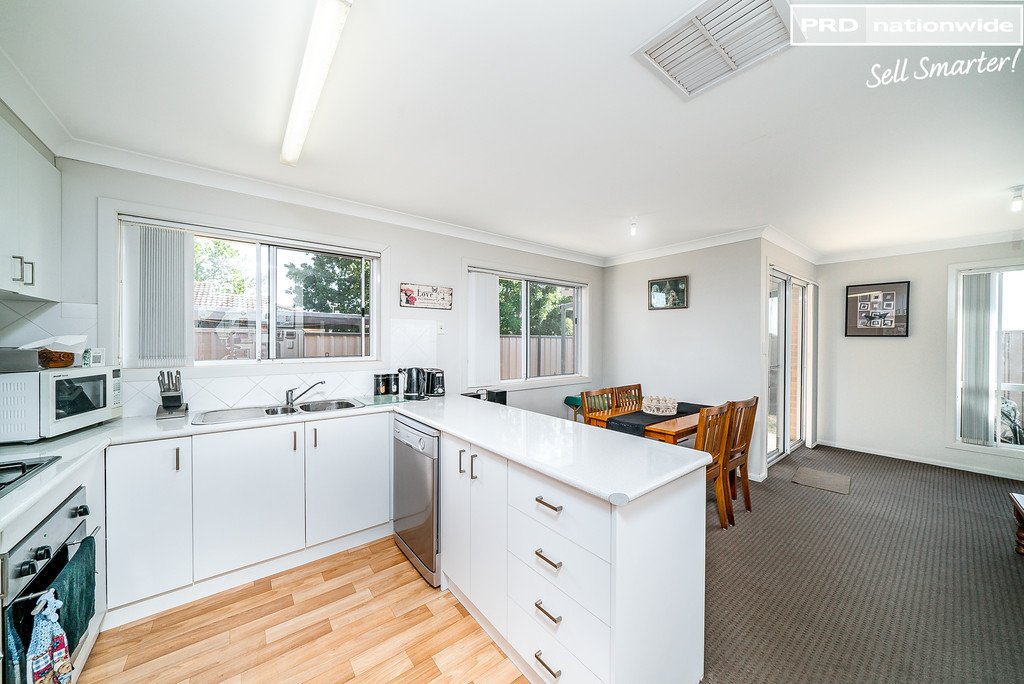 1/1 Grinton Avenue ASHMONT 10