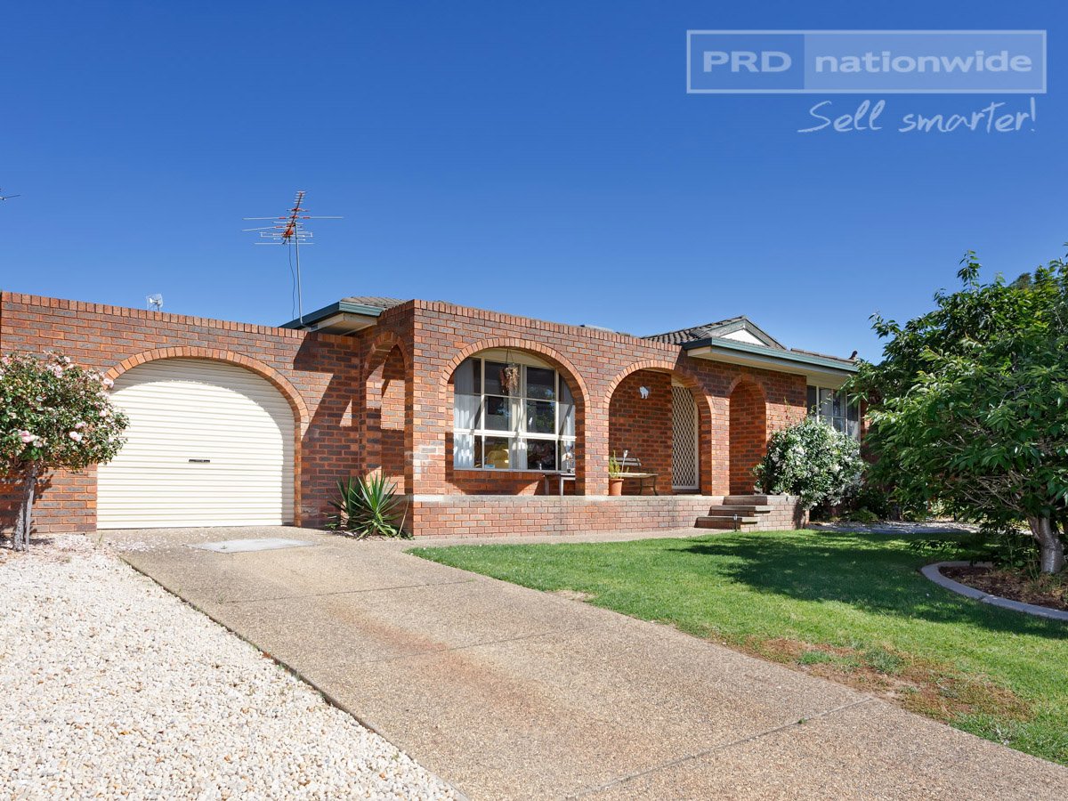 11 Gunn Drive ESTELLA 1