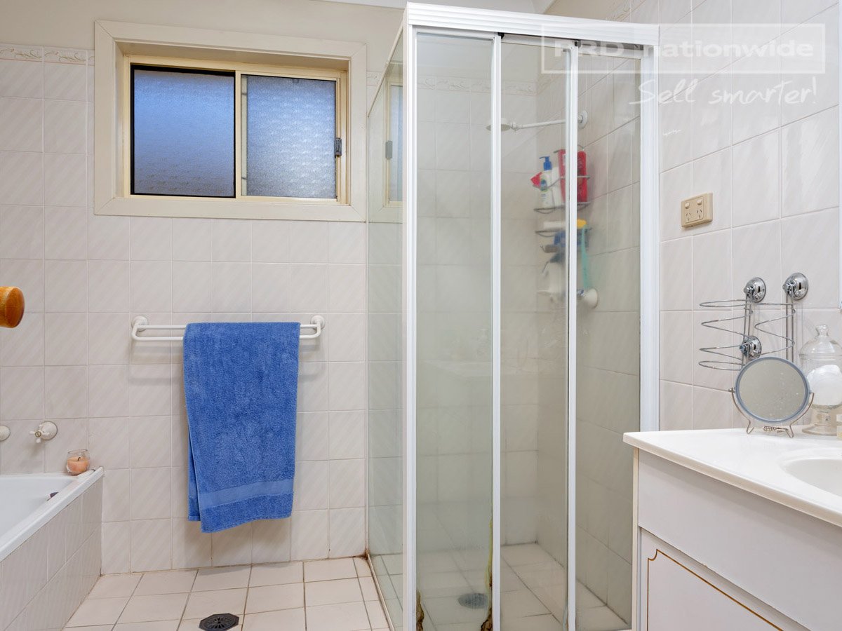 11 Gunn Drive ESTELLA 8