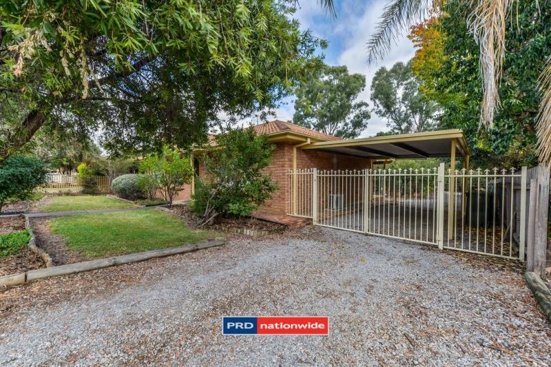 11 Hamilton Court TAMWORTH 3