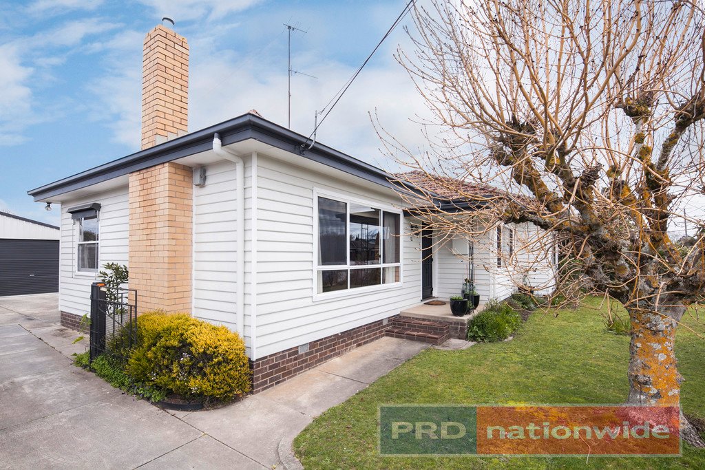 11 Hamlet Street WENDOUREE 2