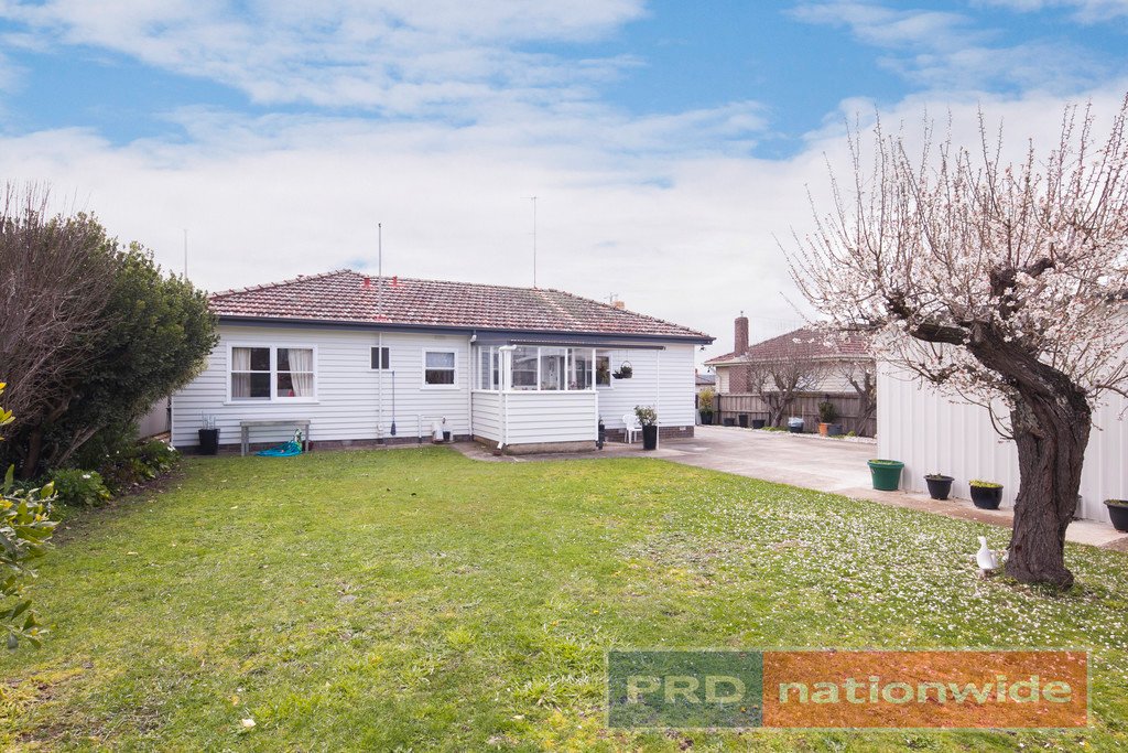 11 Hamlet Street WENDOUREE 15