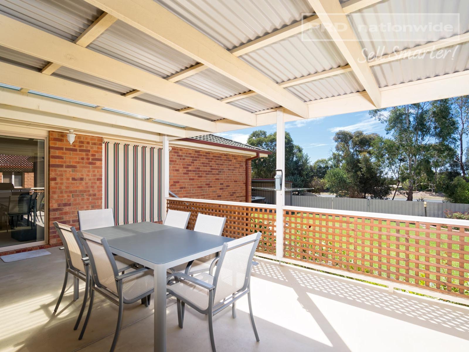 11 Hargrave Avenue LLOYD 10