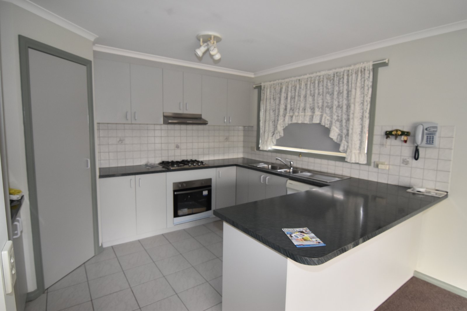 Gallery: 1/1 Harris Court