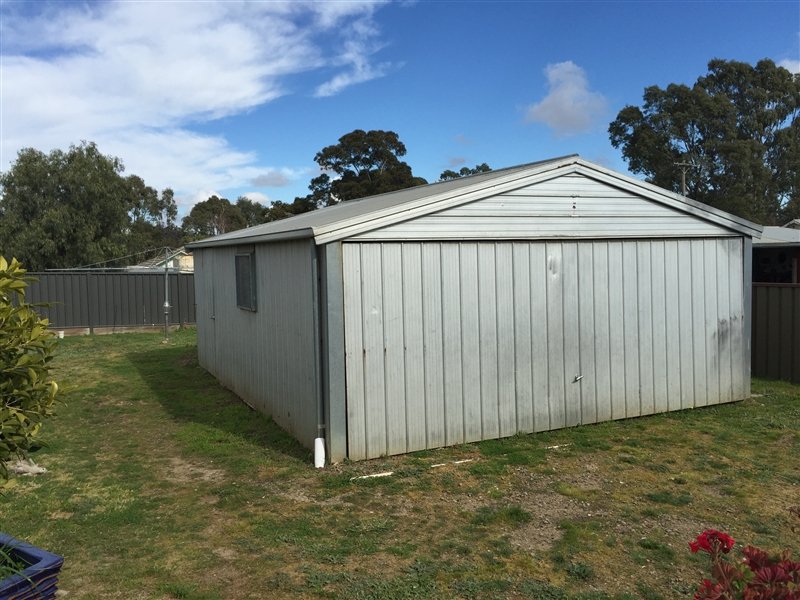 11 Harvey Street WEST BENDIGO 5