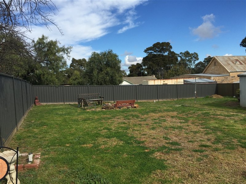 11 Harvey Street WEST BENDIGO 6