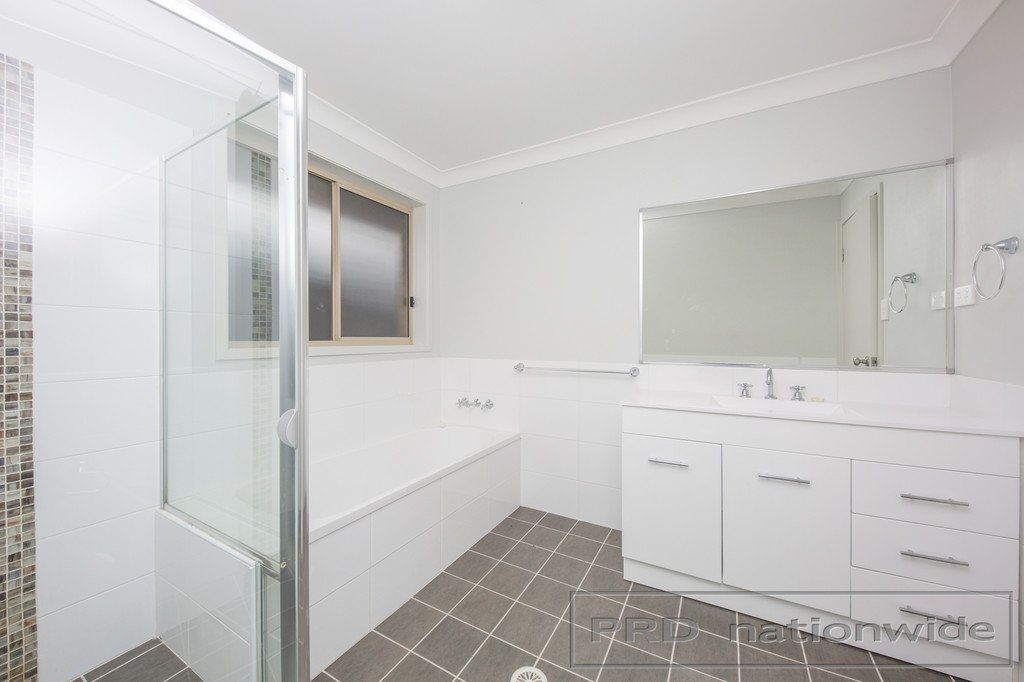 11 Hayworth  RUTHERFORD 7