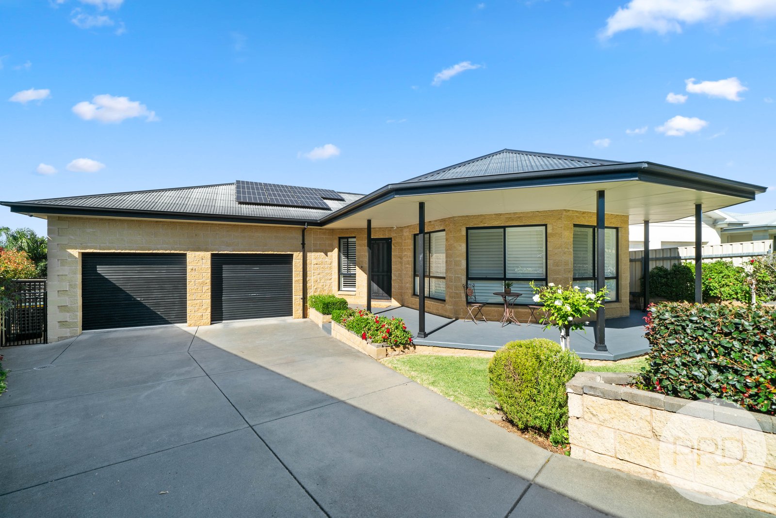 11 Headley Place KOORINGAL 1
