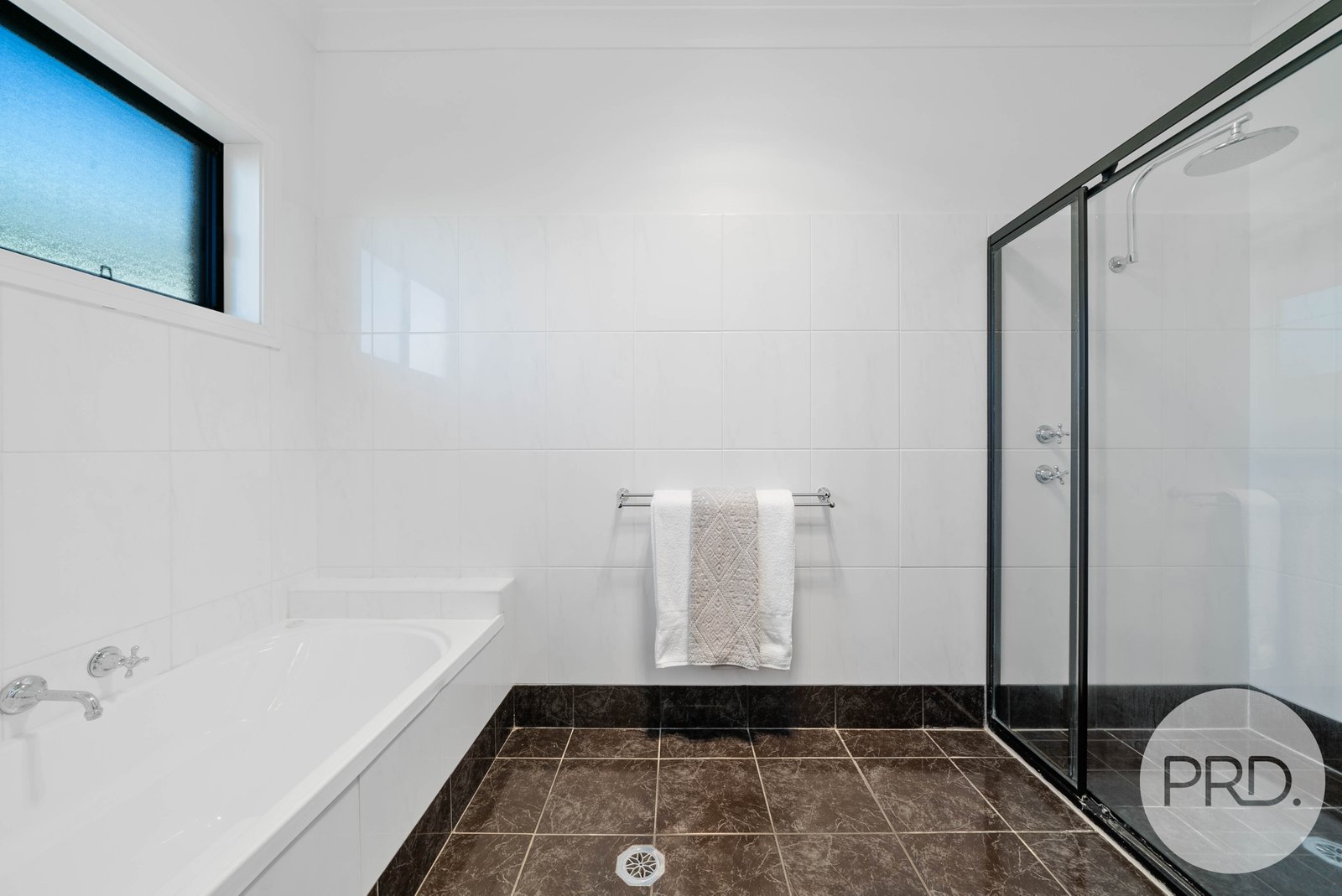 11 Headley Place KOORINGAL 8