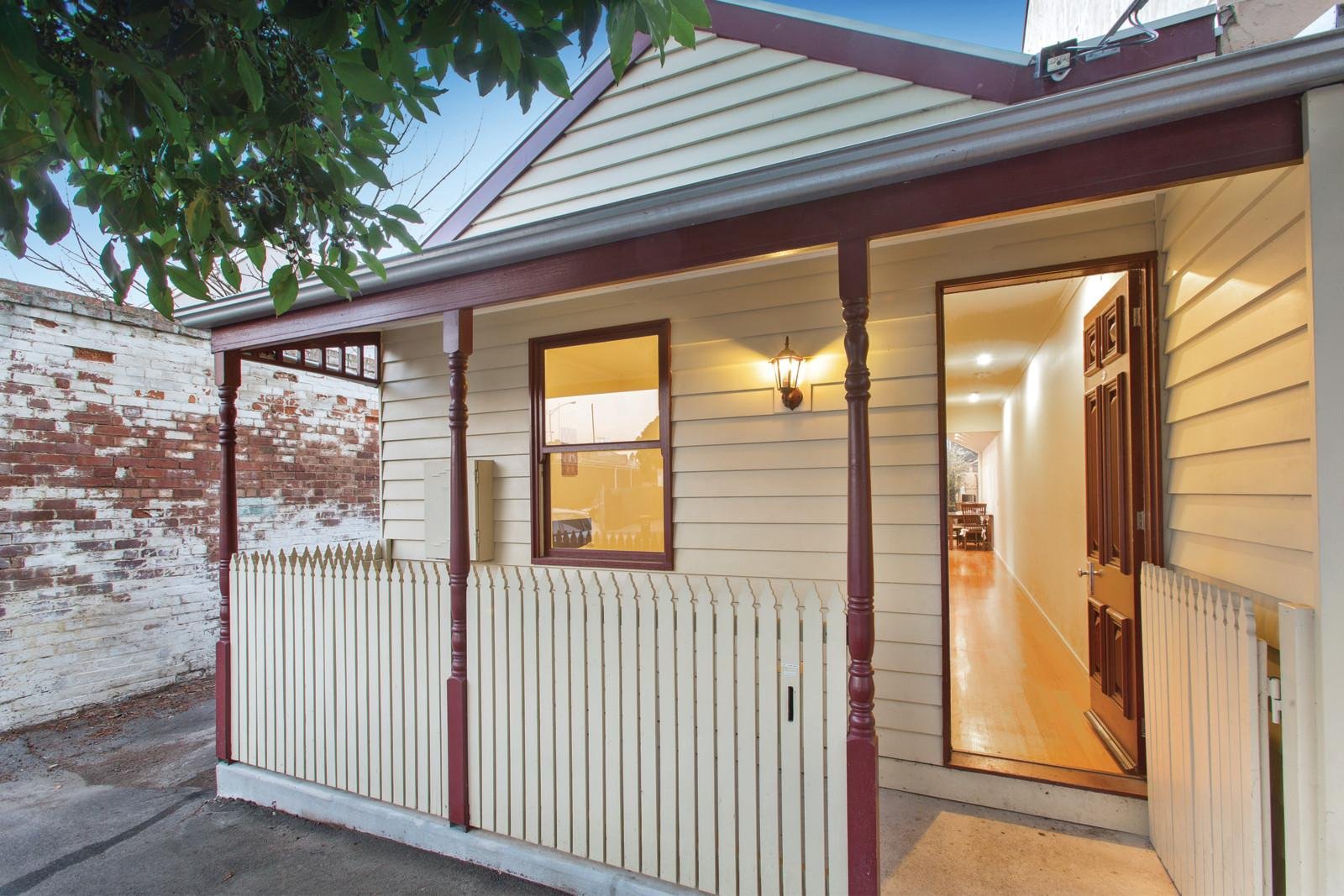 11 Heath Street Port Melbourne 121196 Marshall White