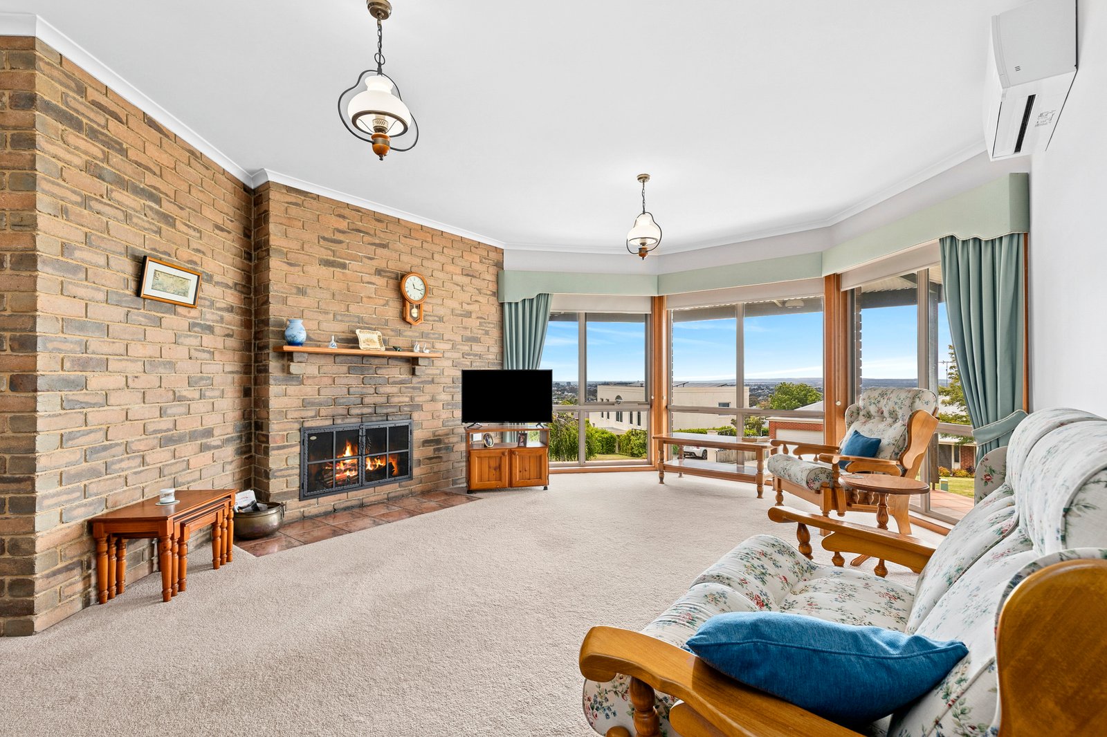 Gallery: 11 Henderson Drive