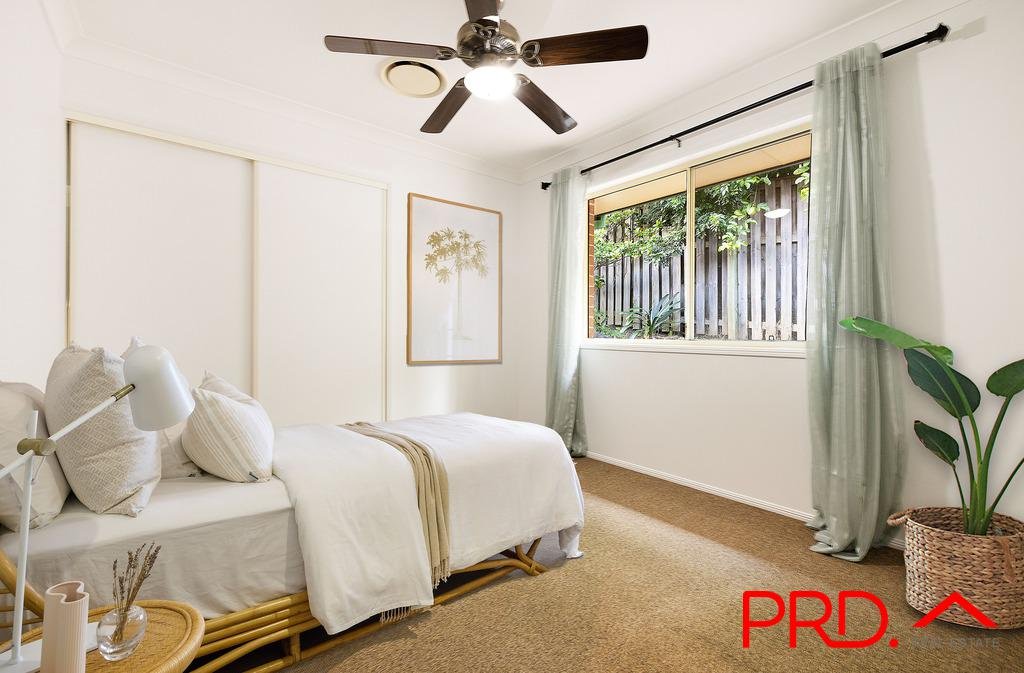 11 Henderson Rise PACIFIC PINES 9