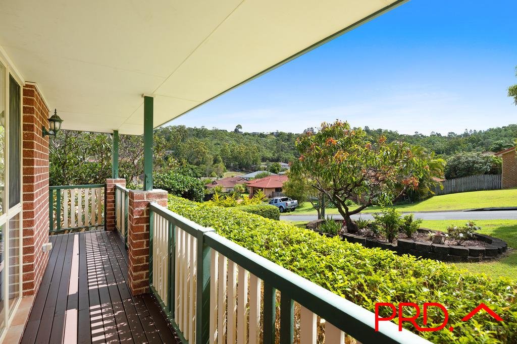 11 Henderson Rise PACIFIC PINES 12