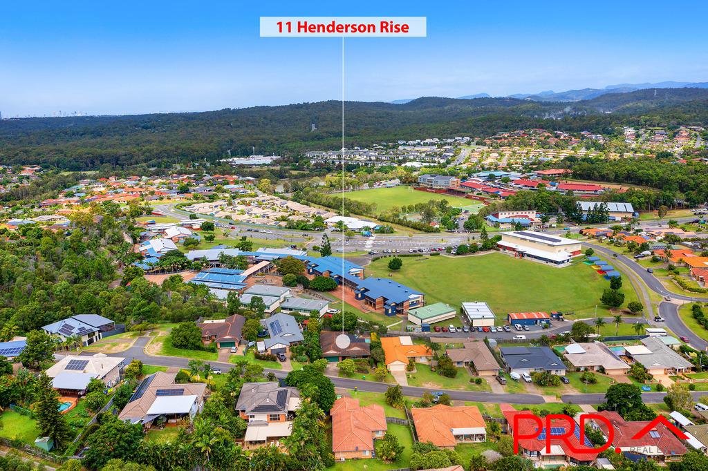 11 Henderson Rise PACIFIC PINES 13