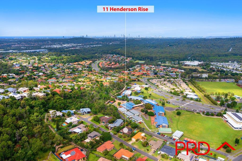 11 Henderson Rise PACIFIC PINES 15