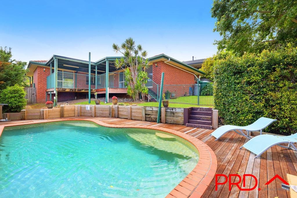 11 Henderson Rise PACIFIC PINES 16