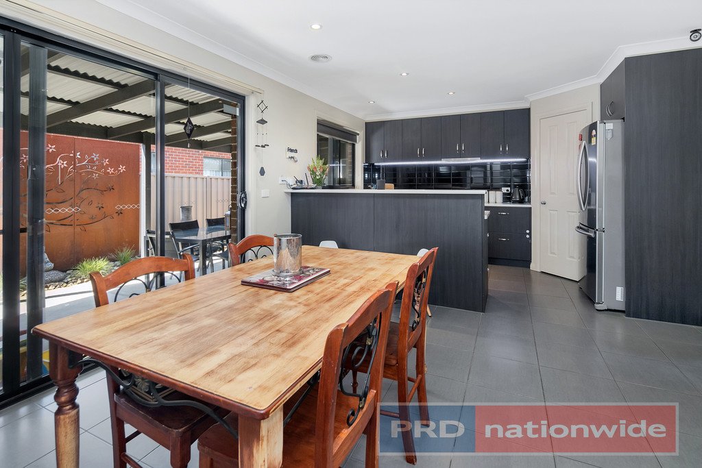 11 Heppner Court SEBASTOPOL 3