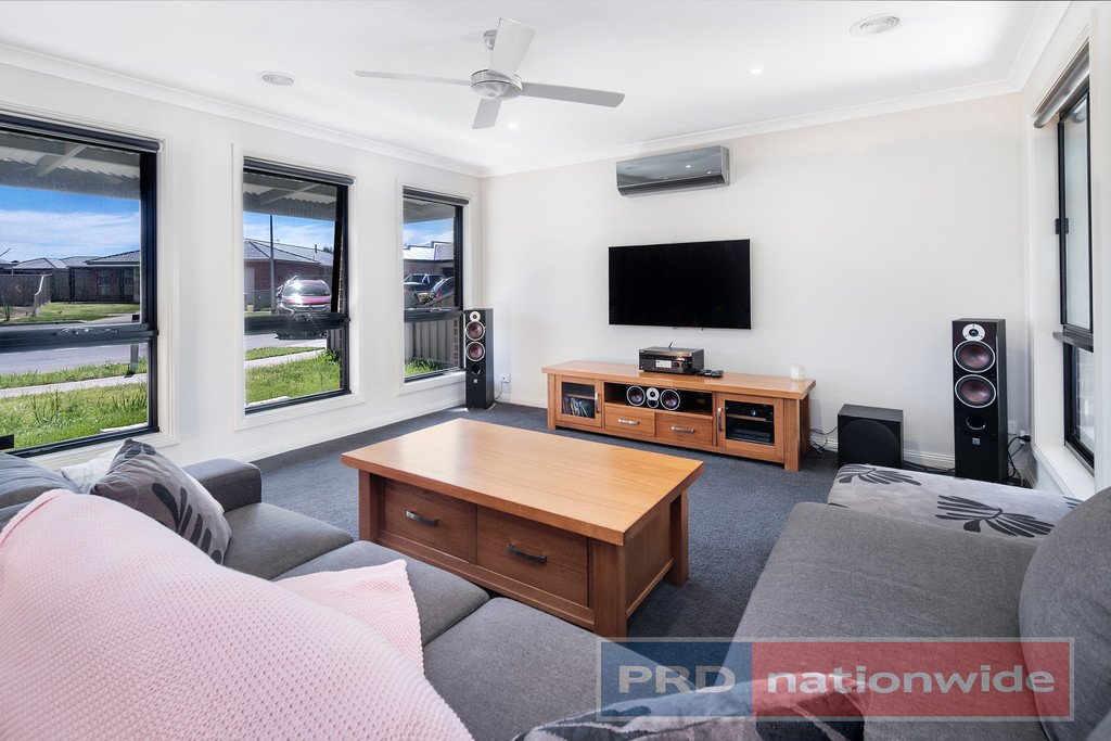 11 Heppner Court SEBASTOPOL 4