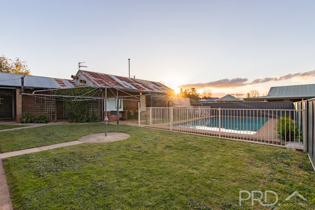 11 Herbert Street TUMUT 14