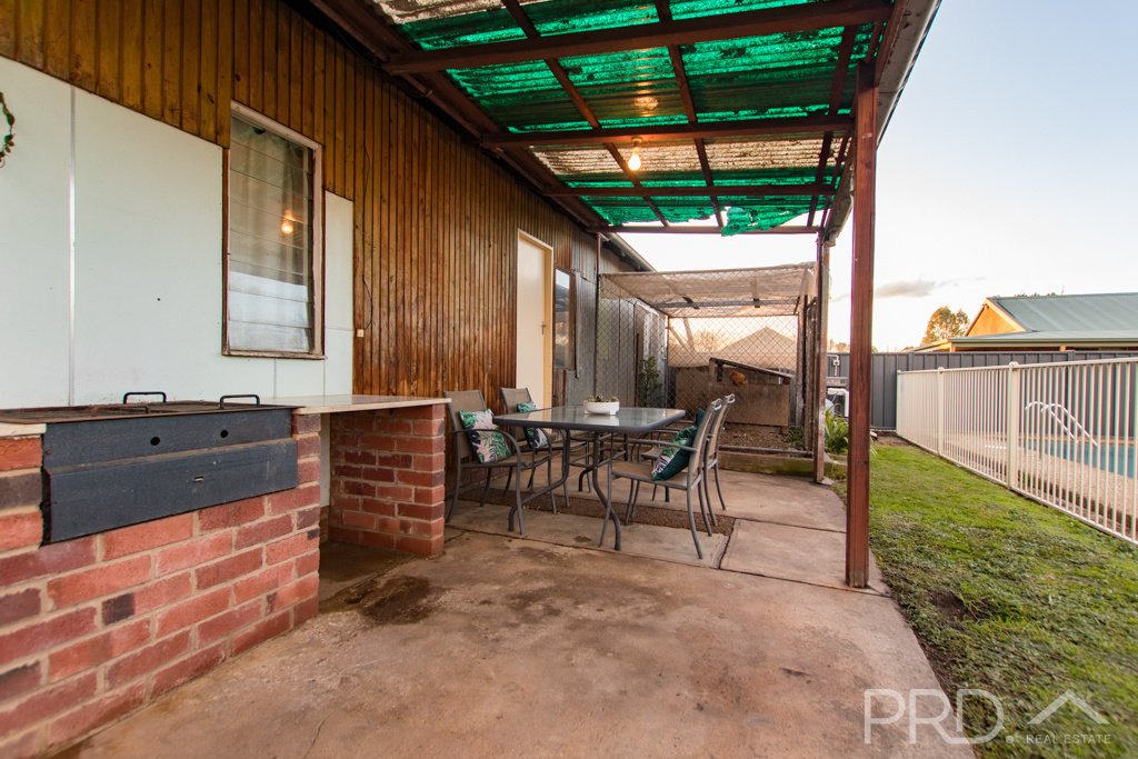 11 Herbert Street TUMUT 16
