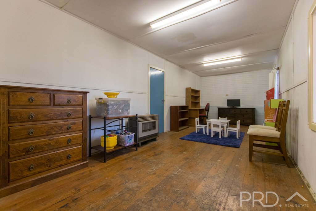 11 Herbert Street TUMUT 17