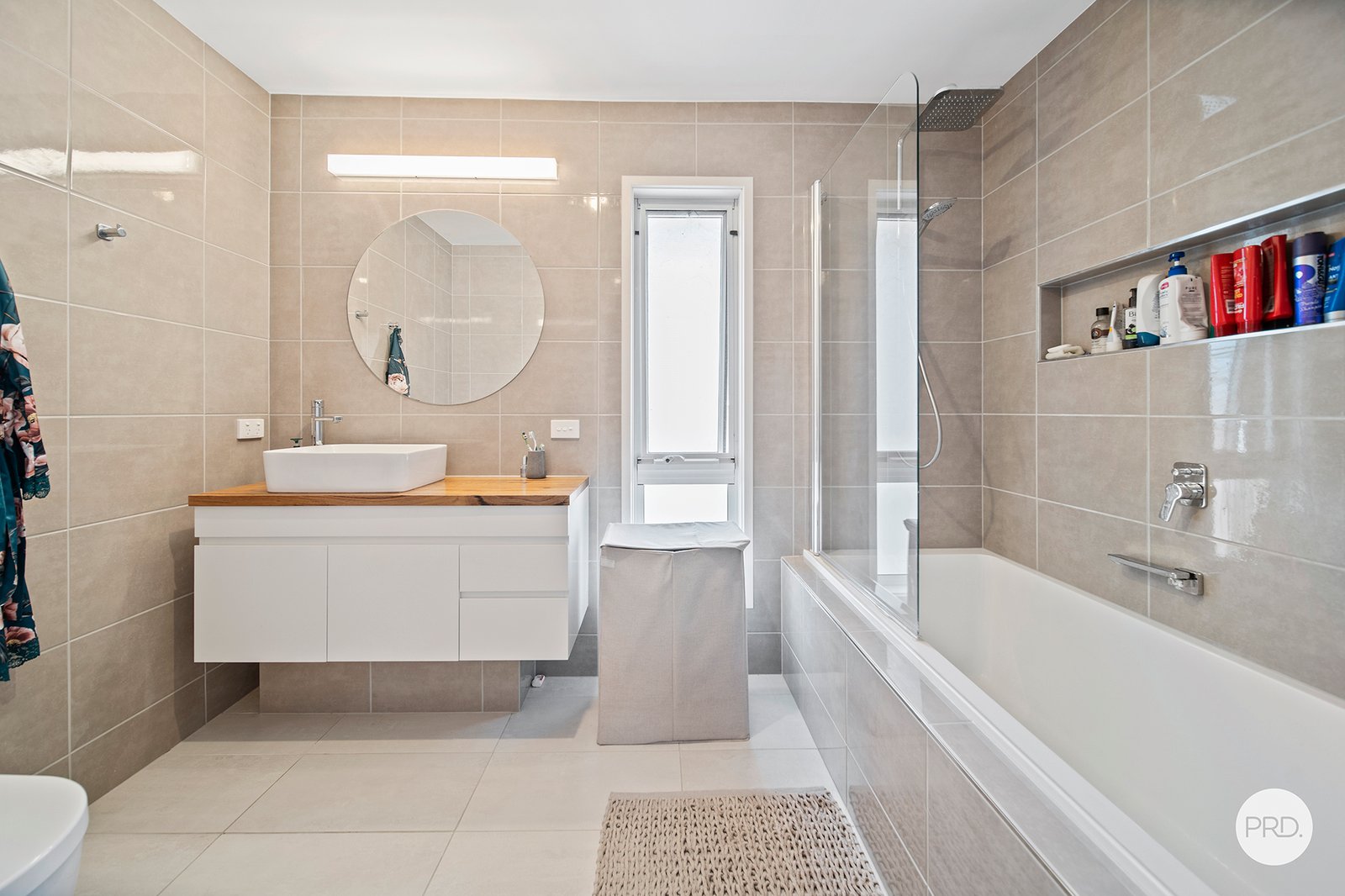 1/1 Heyington Place KENNINGTON 8
