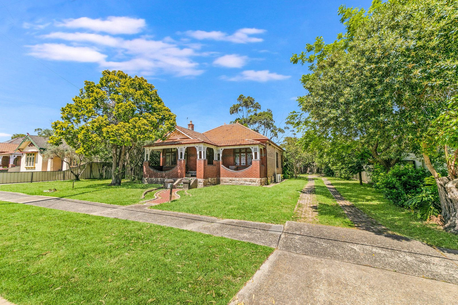 11 Highworth Avenue BEXLEY 2