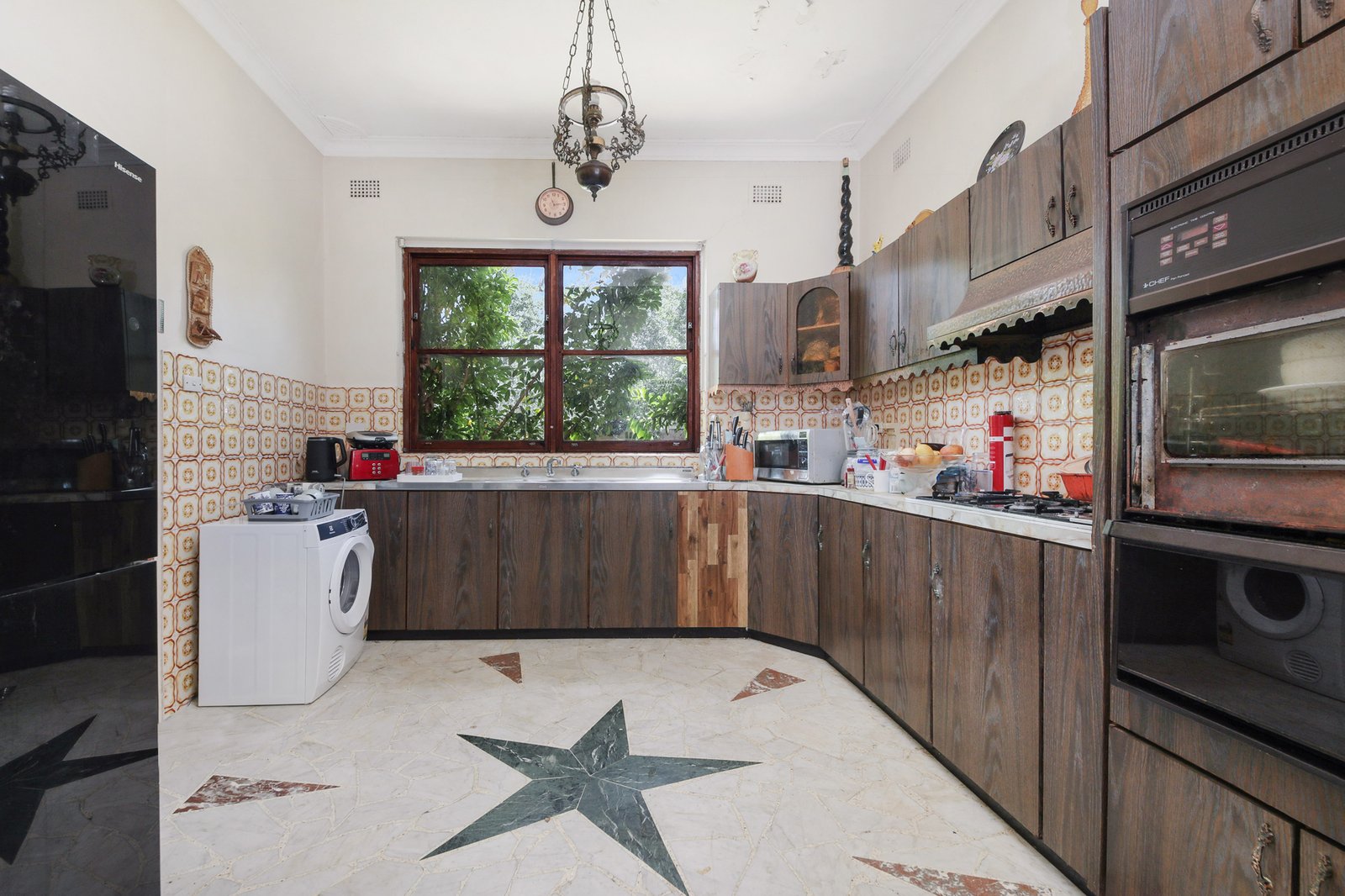 11 Highworth Avenue BEXLEY 6