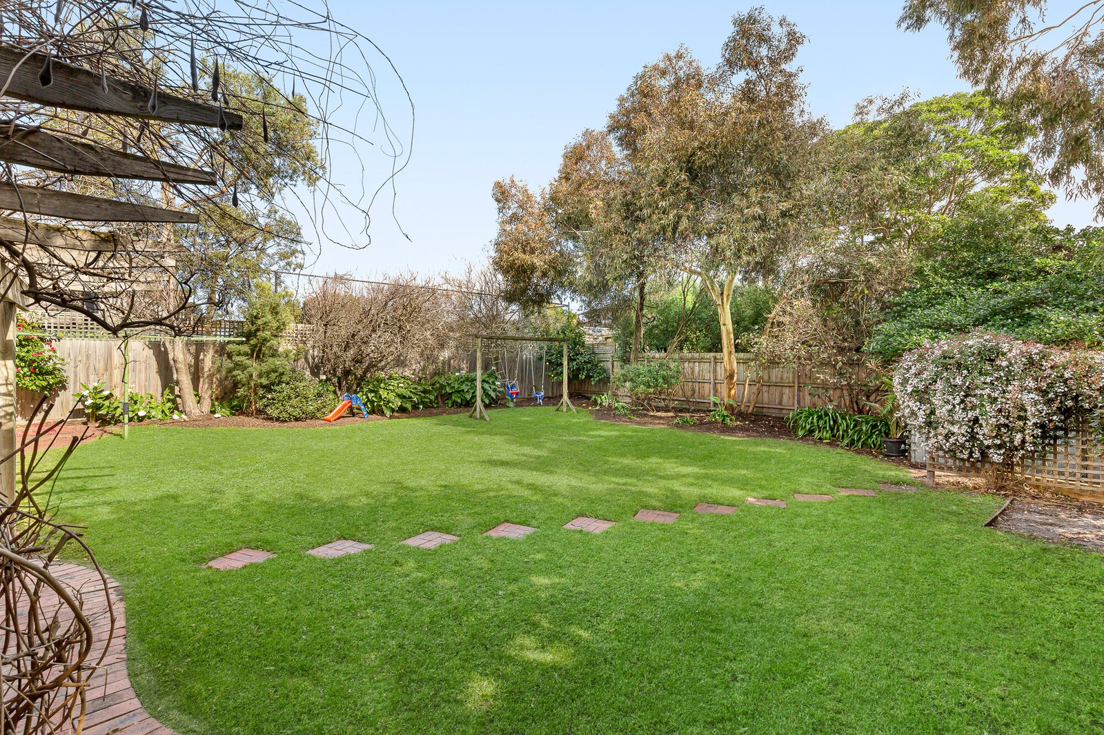 Real Estate and Property in 11 Hillcrest Road, Glen Iris, VIC