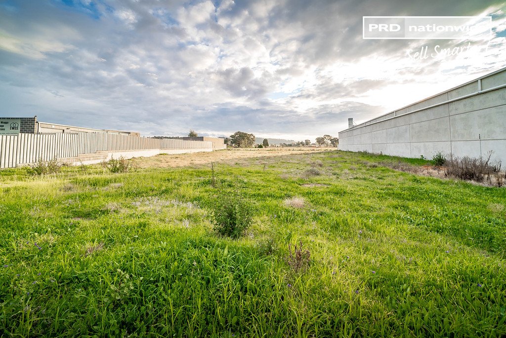 11 Houtman Street WAGGA WAGGA 2