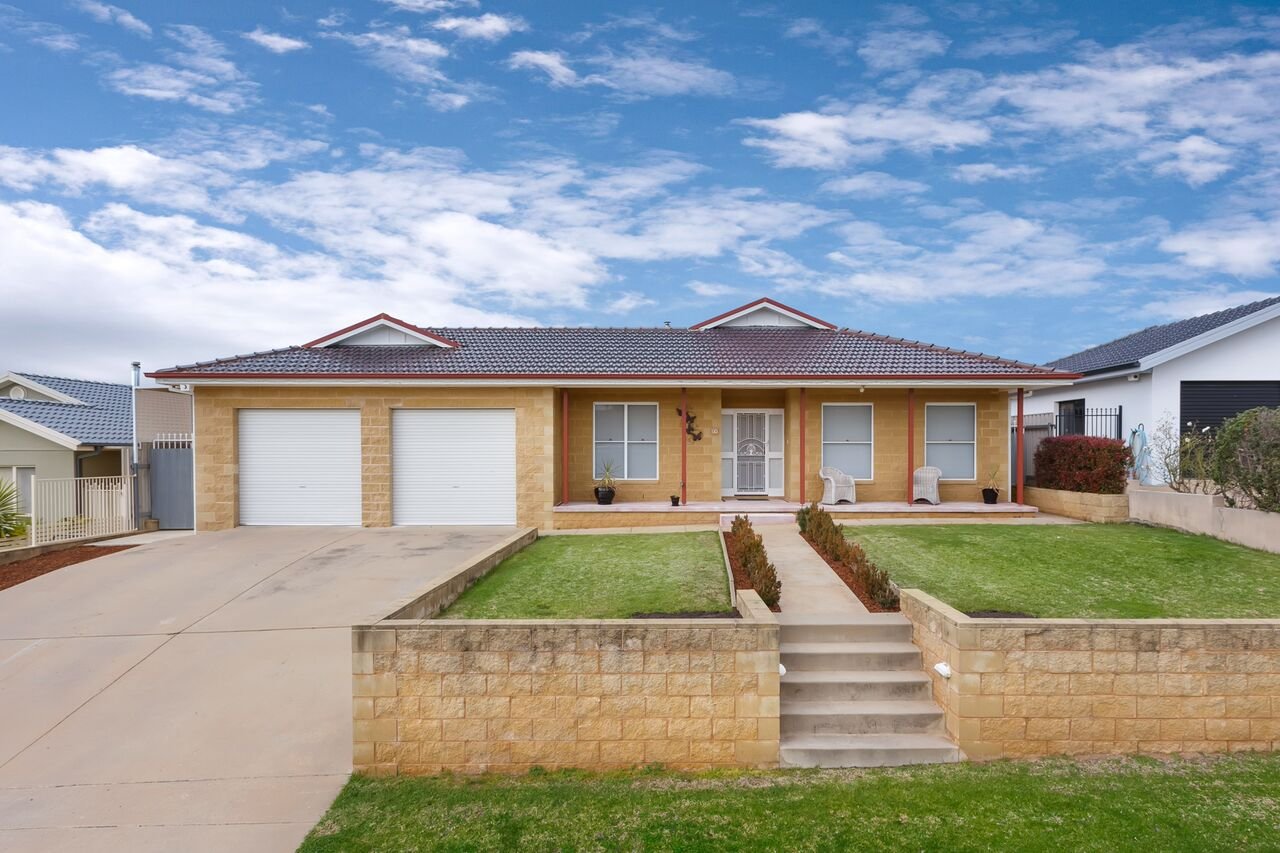 11 Hudson Drive LLOYD 1