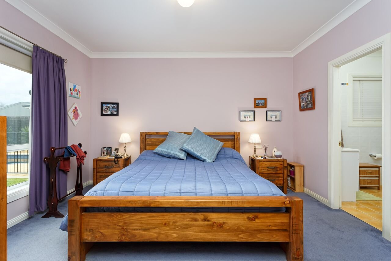 11 Hudson Drive LLOYD 8