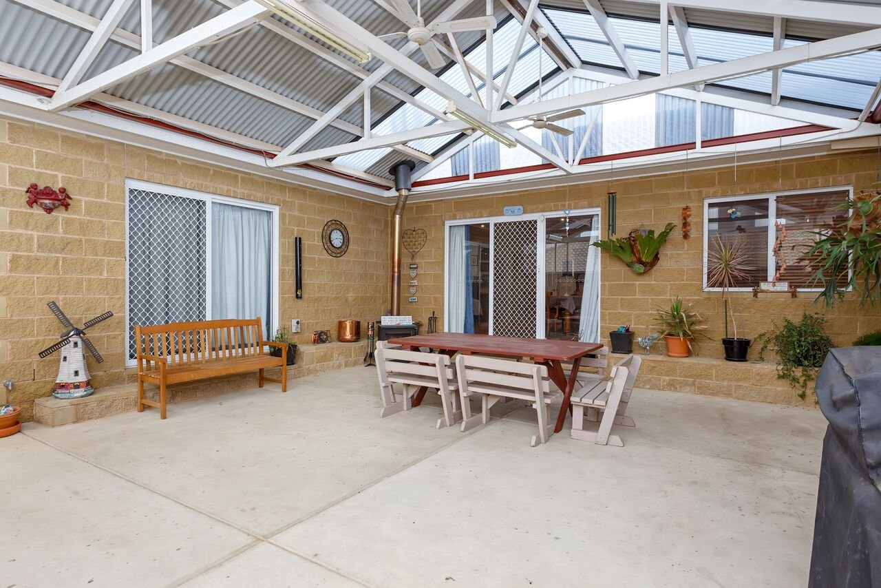 11 Hudson Drive LLOYD 12