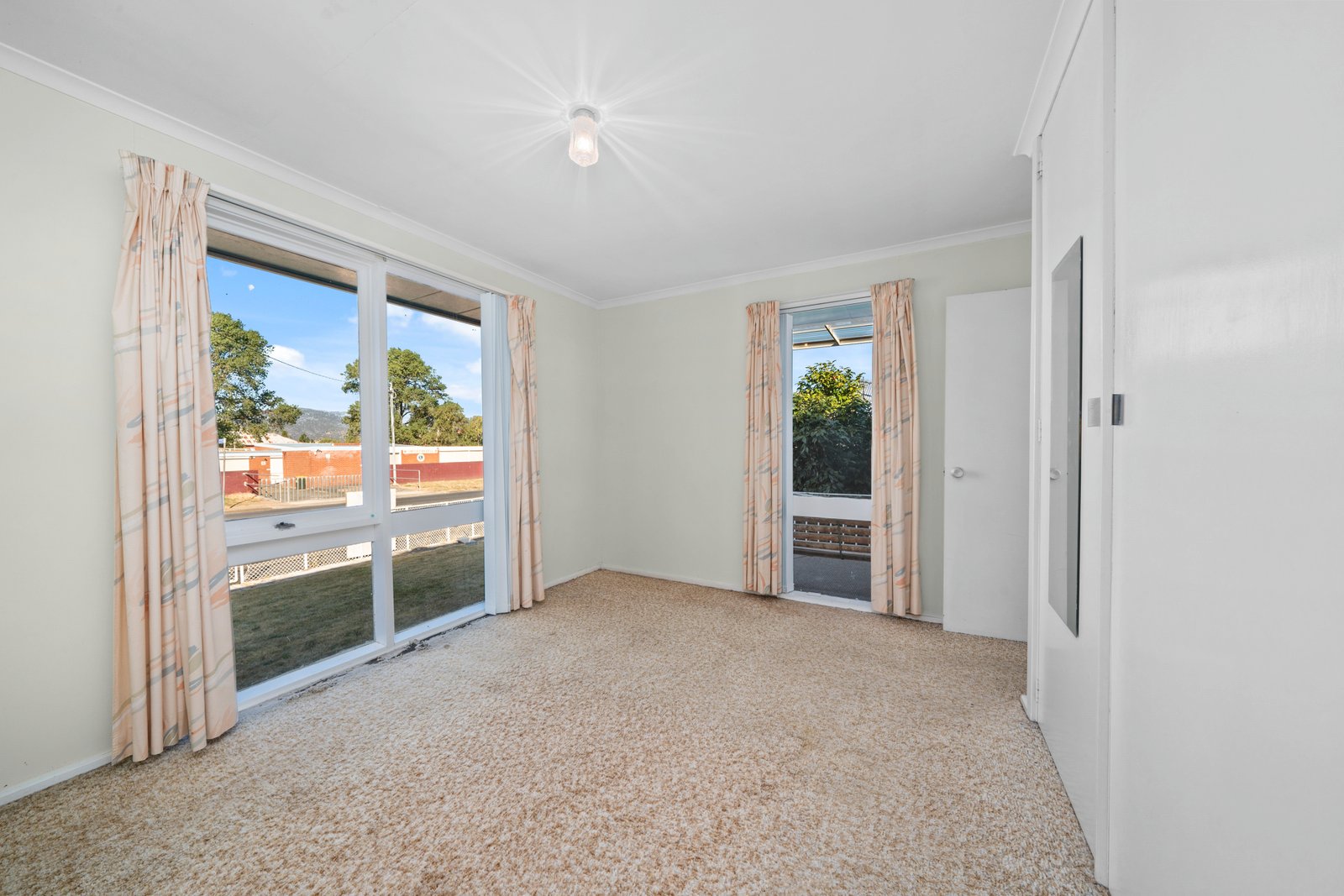 11 Humphrey Street NEW NORFOLK 7