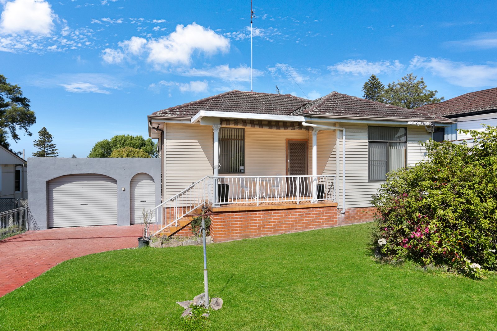 11 Illawon Street BERKELEY 2