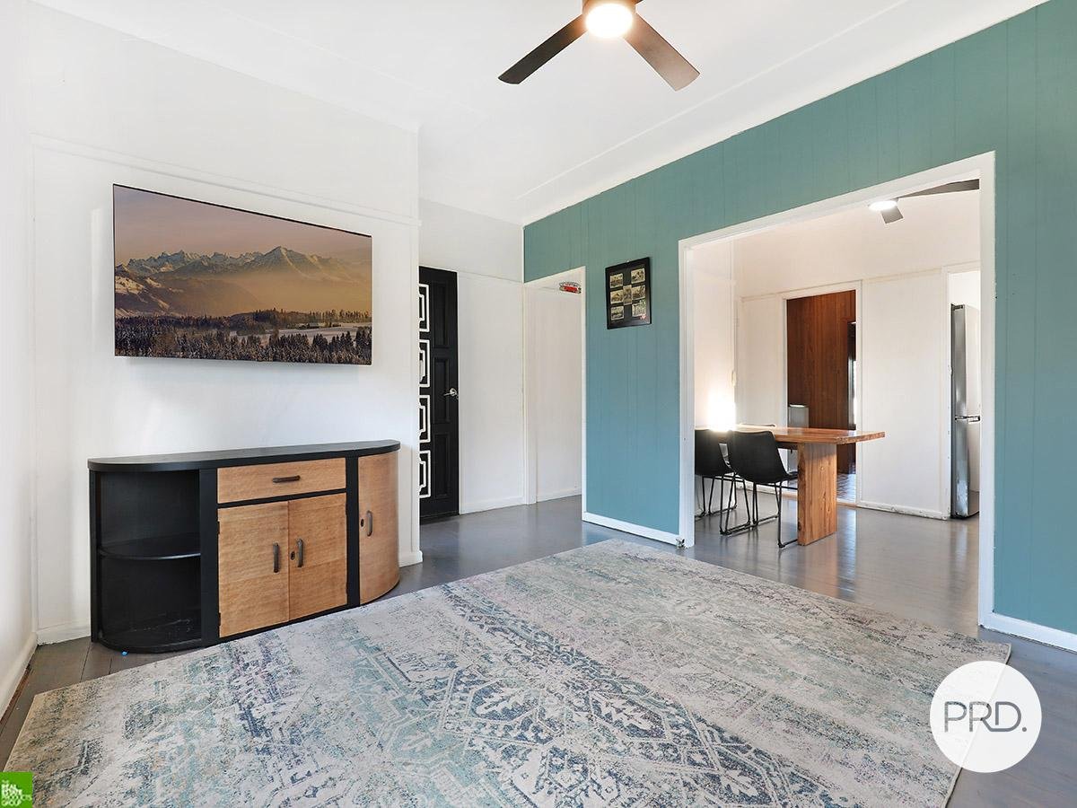 11 Illawon Street BERKELEY 5