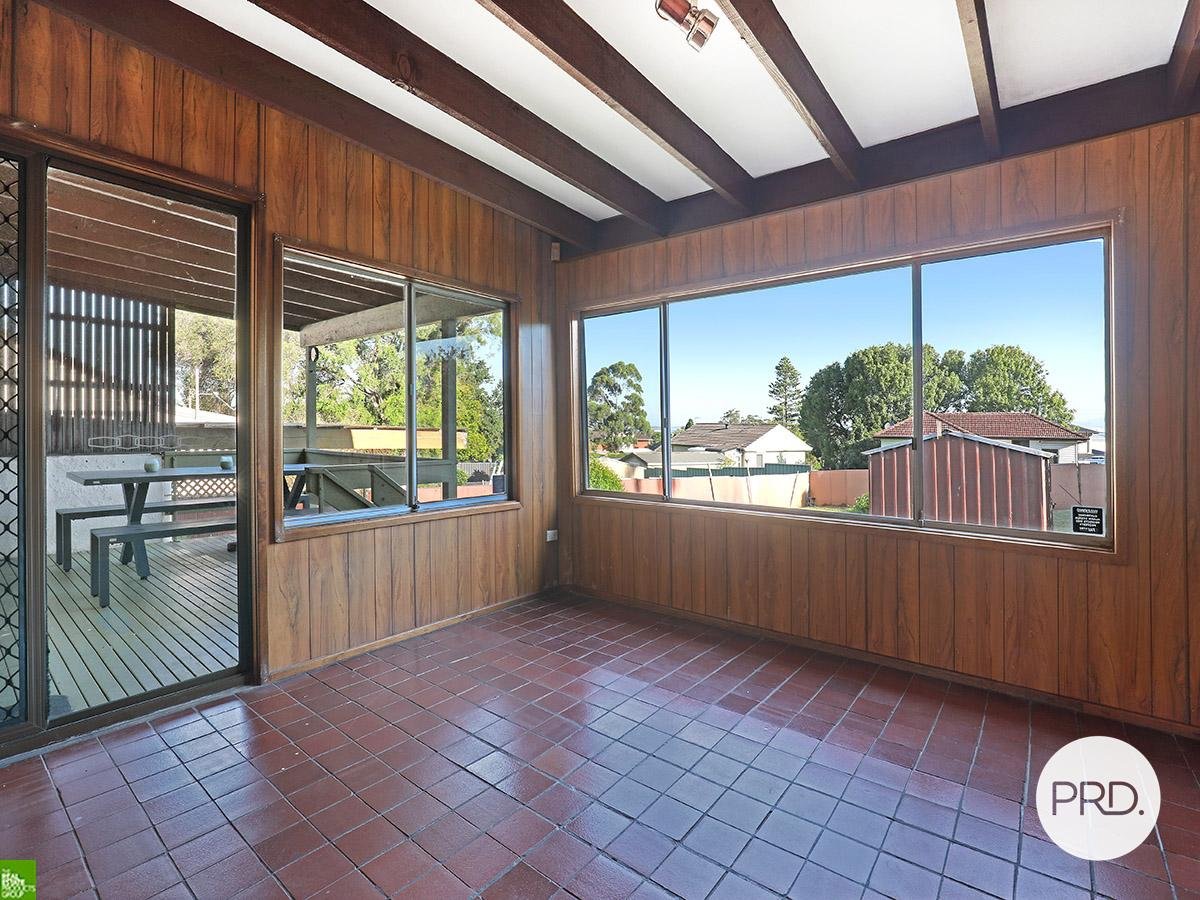 11 Illawon Street BERKELEY 7