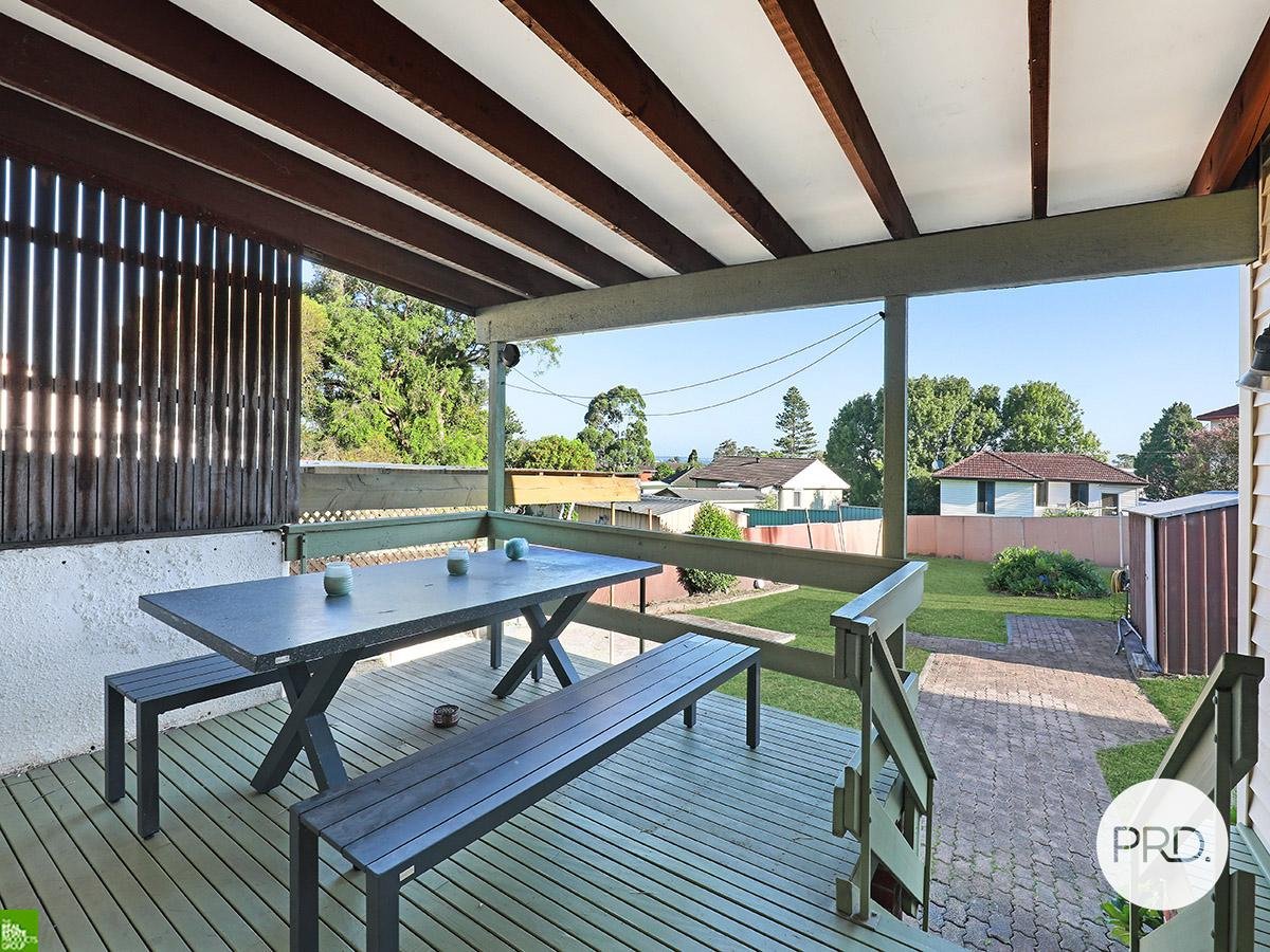 11 Illawon Street BERKELEY 8