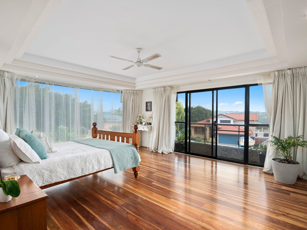 11 Illawong Crescent TERRANORA 4