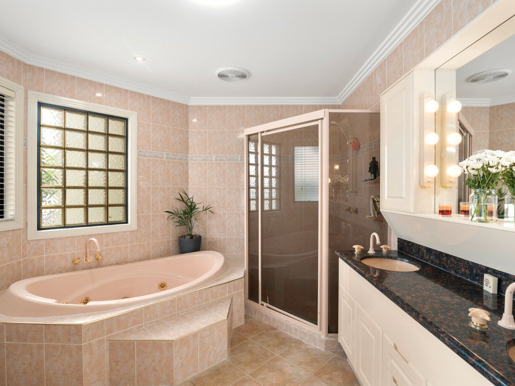 11 Illawong Crescent TERRANORA 5