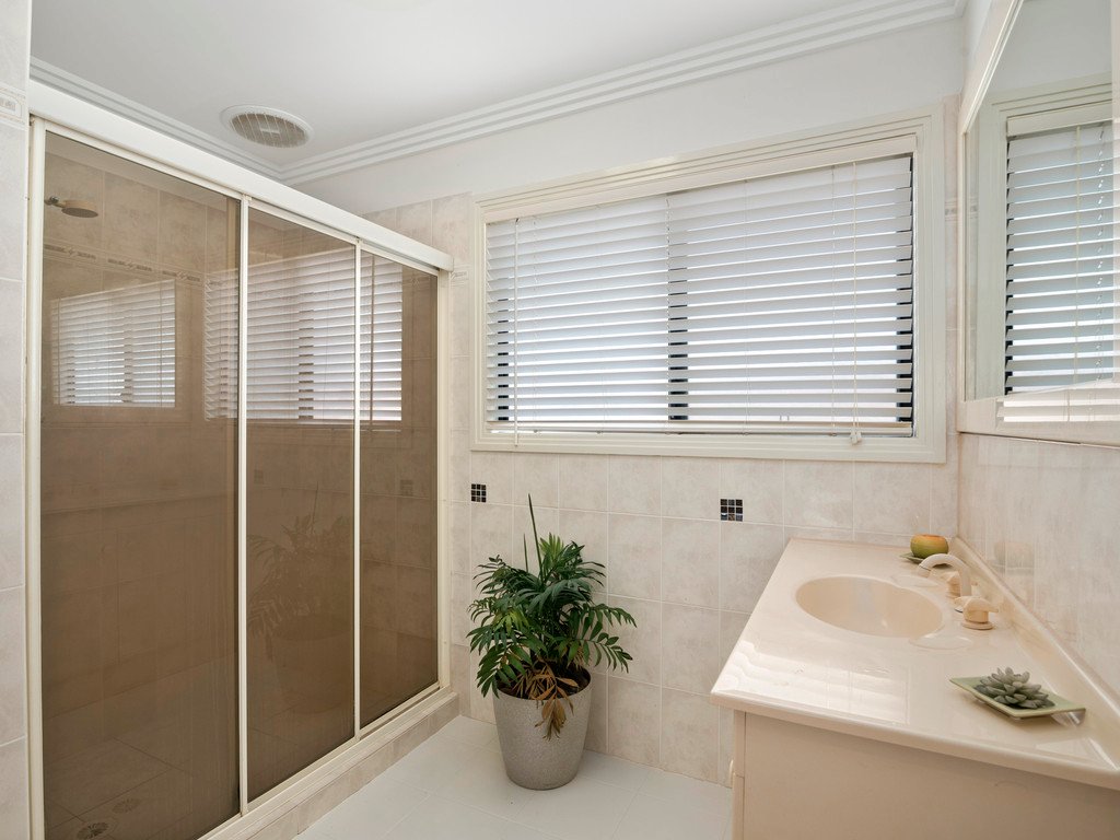 11 Illawong Crescent TERRANORA 8