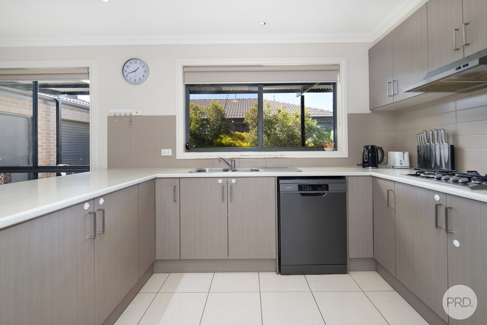 11 Ilvia Way SEBASTOPOL 9