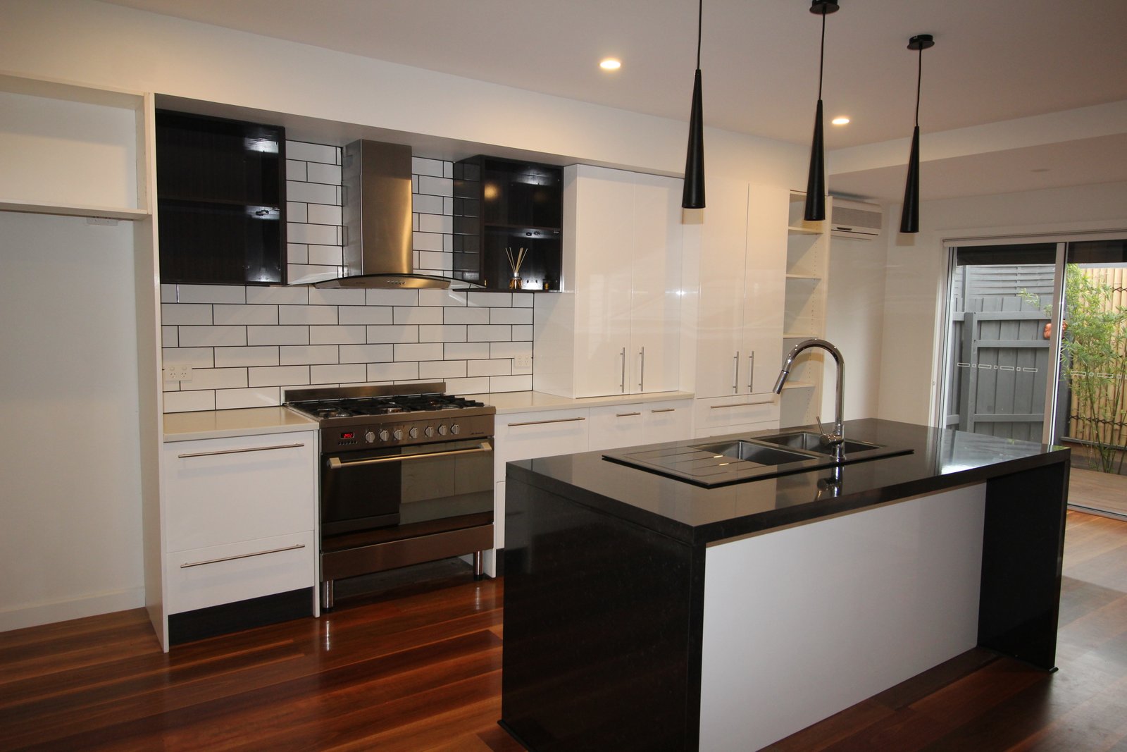 Gallery: 1/1 Imes Street