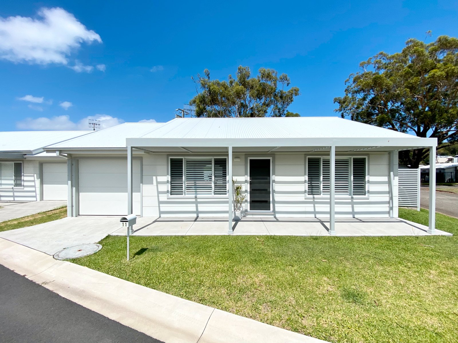 11 Inlet Close SALAMANDER BAY 1