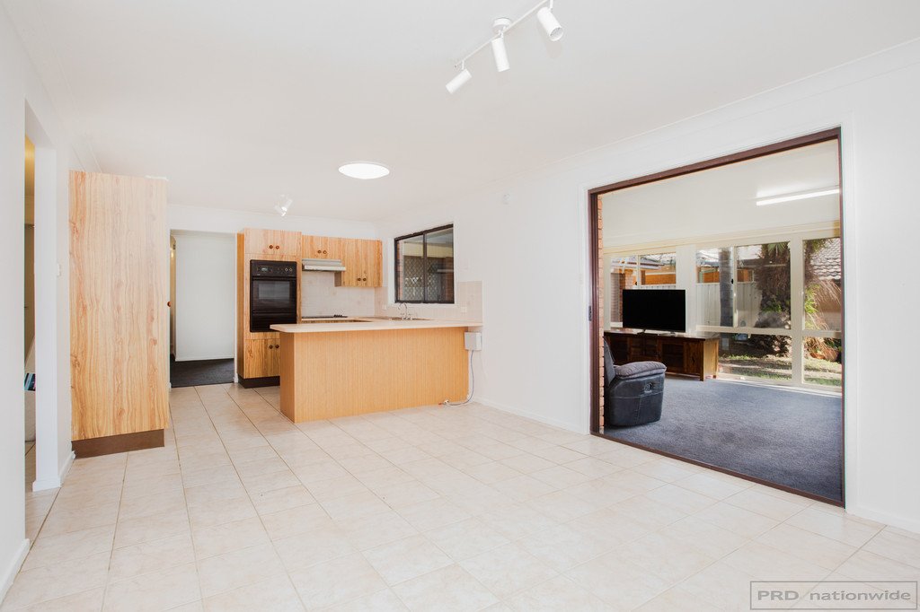 11 Isaacs Street METFORD 6