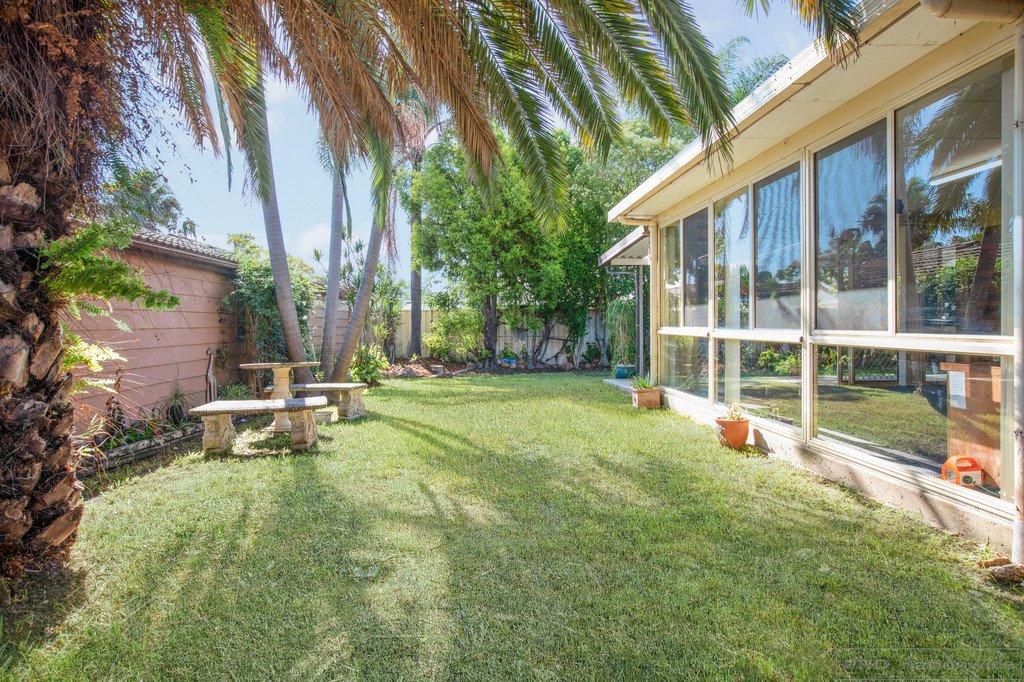 11 Isaacs Street METFORD 12