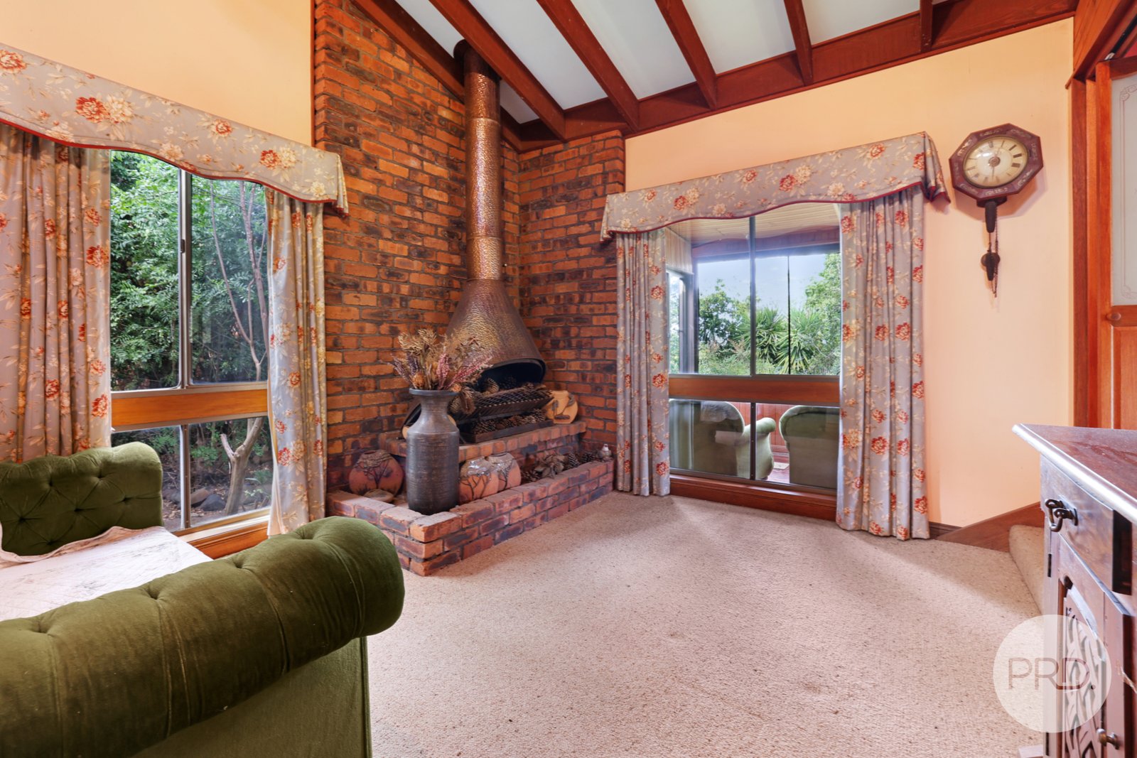 11 Jacaranda Place TAMWORTH 5