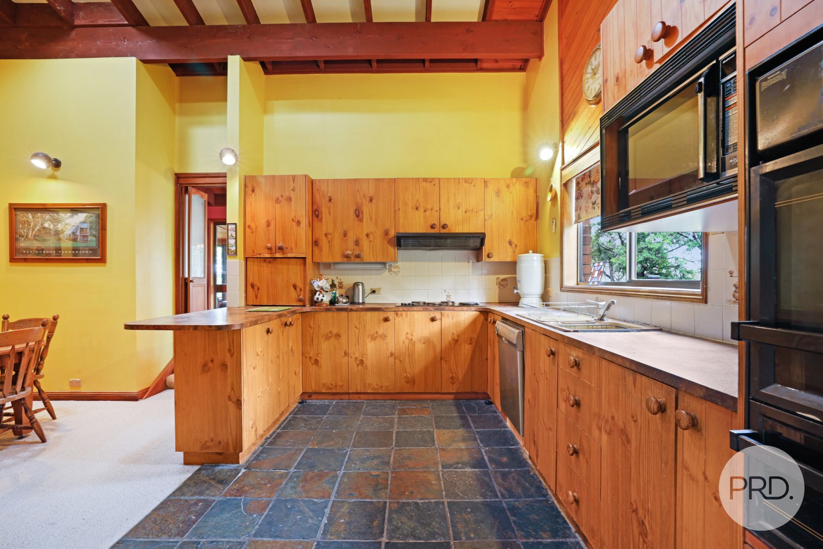 11 Jacaranda Place TAMWORTH 13