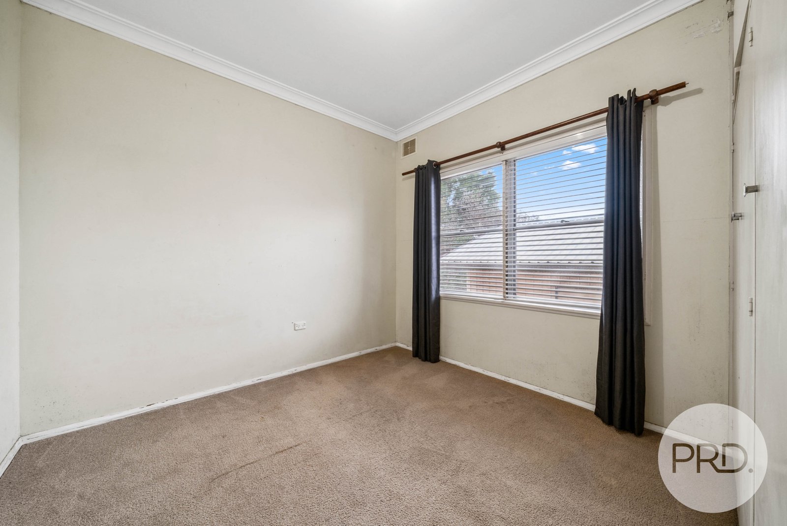 11 James Street KOORINGAL 9